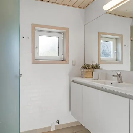 Elni - 350m From The Sea By Interhome *