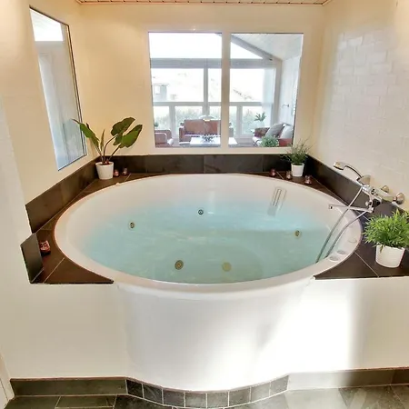 度假居 Elni - 350m From The Sea By Interhome